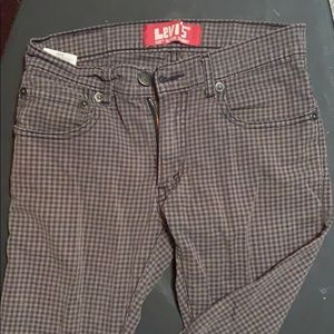 Gray pattern Levi’s